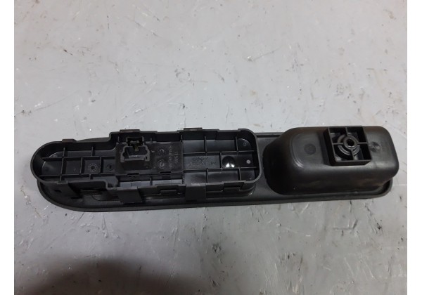 Кнопка склопідйомника Peugeot 307, 96351625XT